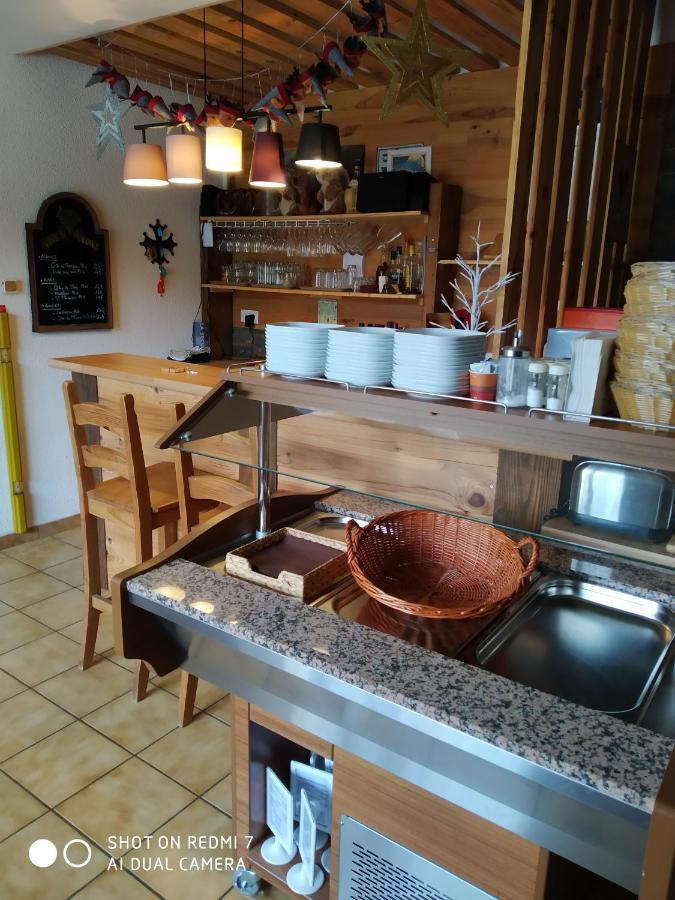Chalet Hotel Les Marmottes 2 Etoiles Nn Montferrier ภายนอก รูปภาพ
